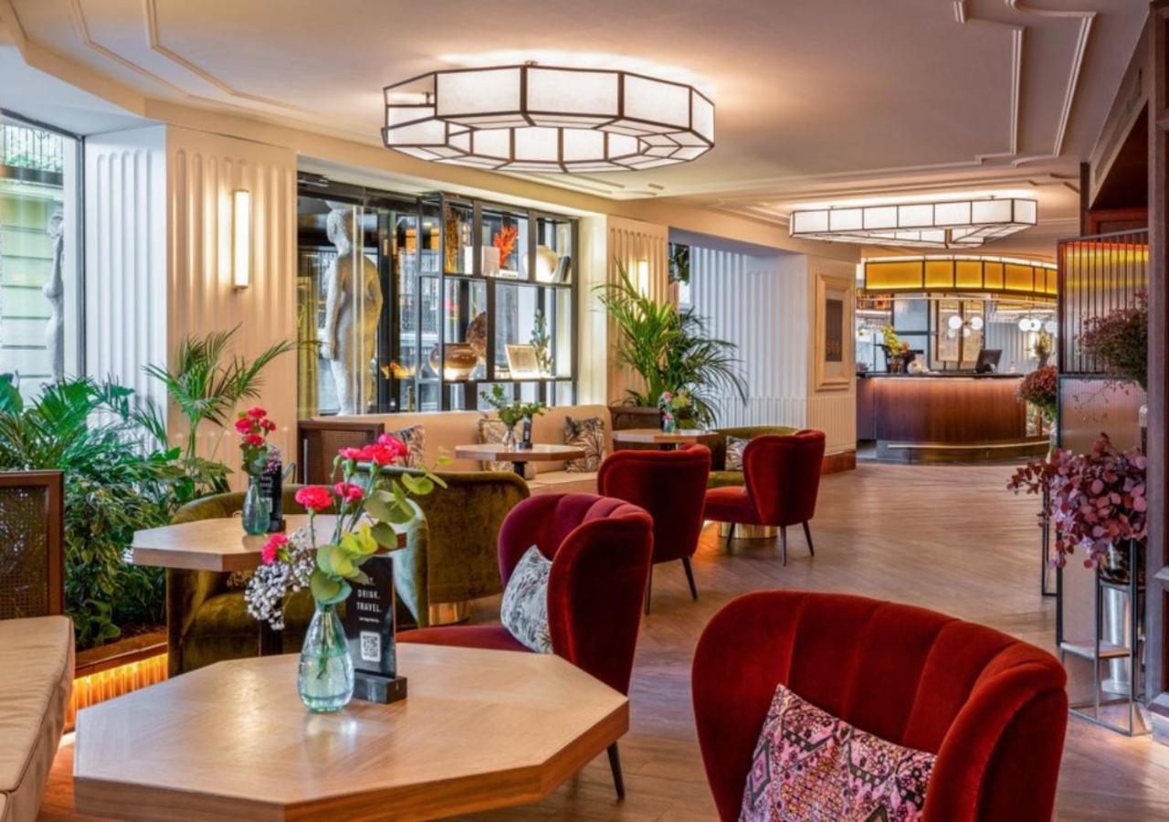 Hotel Only Valence